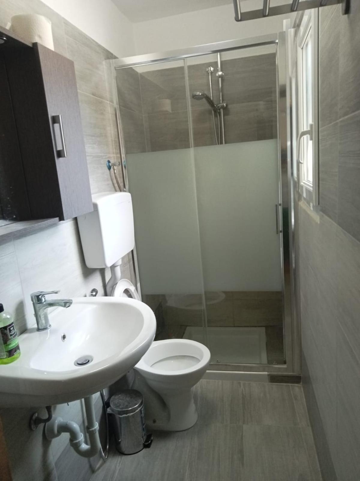 Fiore Apartments Fiorenzuola dʼArda المظهر الخارجي الصورة